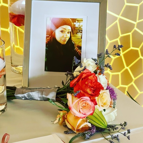 LilRad is LIVE! Please like this flyer to be notified when my party starts💕🪽🥰 - Picture 12 of 12